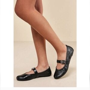 NWOT- Schutz Calita Flats 7.5